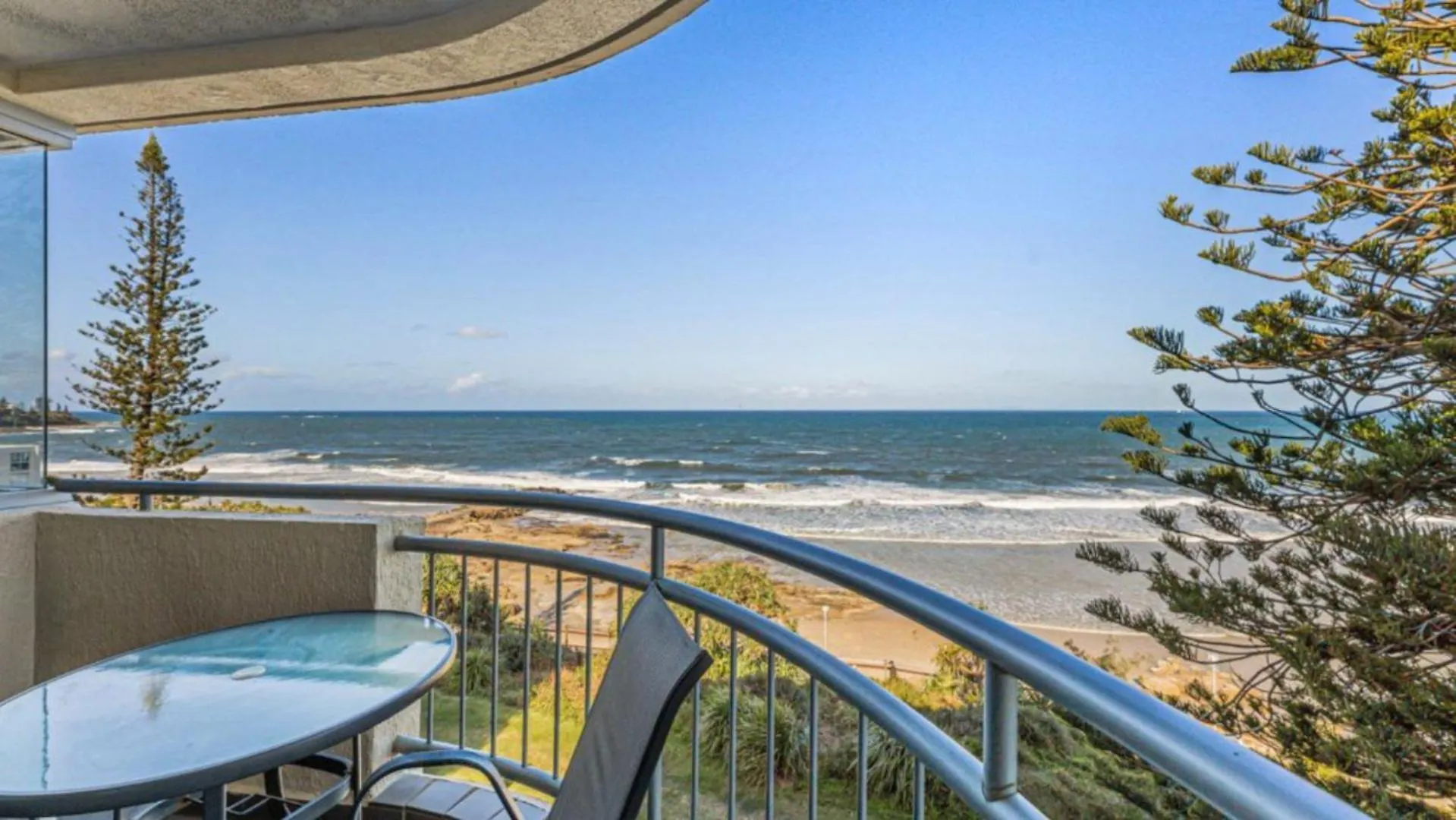 #6 Seaspray, Kings Beach - Absolute Waterfront Caloundra